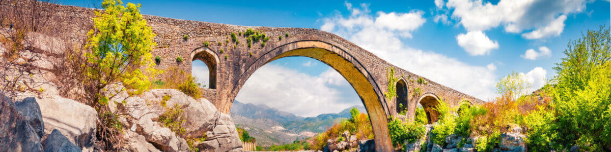 Albanien